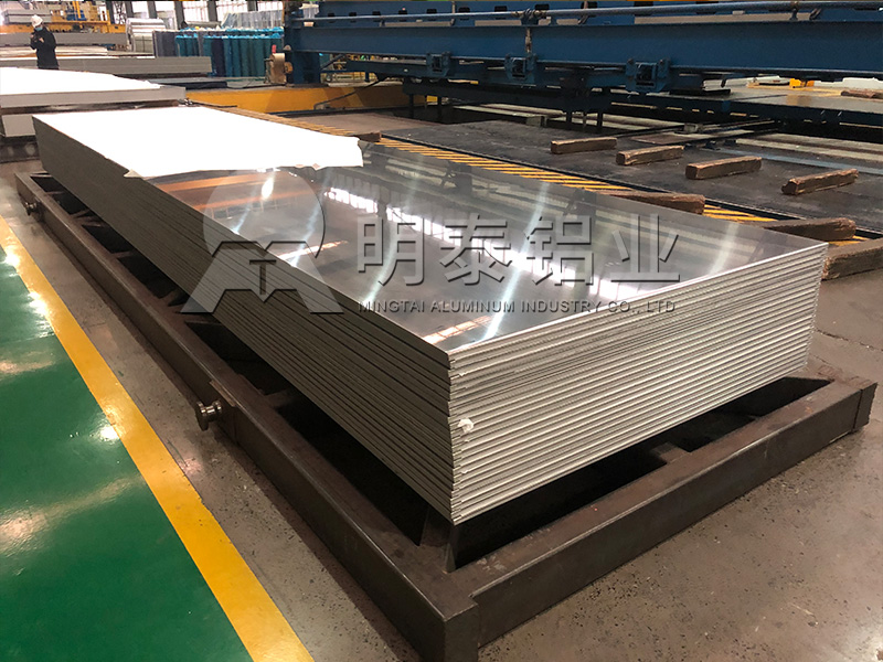 明泰汽車前后蓋用5182鋁板，是汽車用鋁優選廠家
