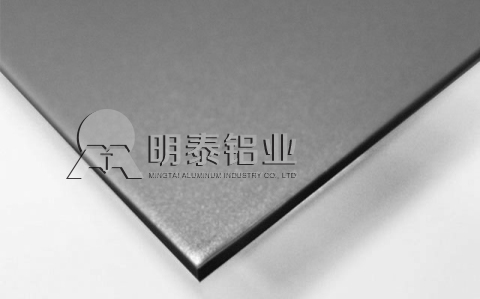 1060鋁板在汽車(chē)、充電寶以及18650型號(hào)電池?zé)衢T(mén)應(yīng)用